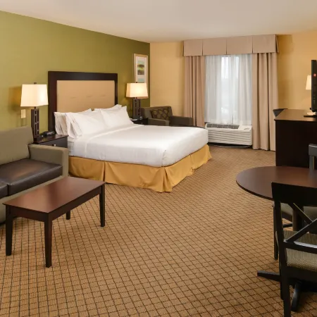 Holiday Inn Express WOODLAND by IHG