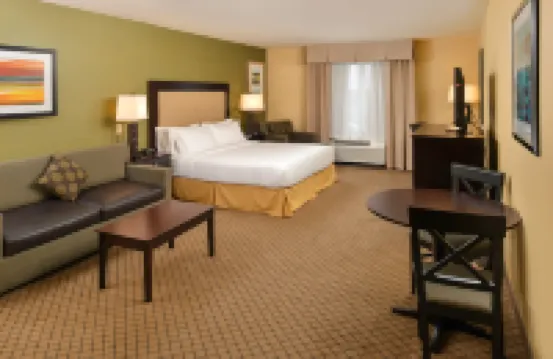 Holiday Inn Express WOODLAND by IHG