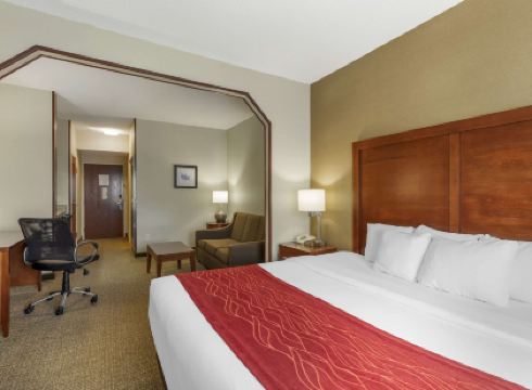 Comfort Inn & Suites