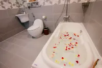 Green Oasis Hotel - ที่มีที่จอดรถ