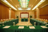 Hotel Indah Palace Solo Các khách sạn ở Serengan