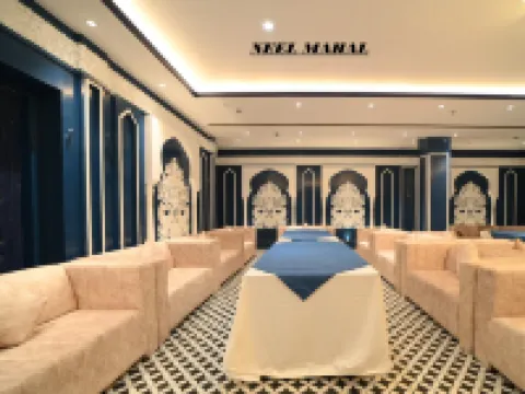 Hotel Gold in Leaf Hotels in Aligarh