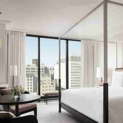 Four Seasons Resort Montreal Rooms