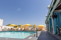 The Starling Atlanta Midtown, Curio Collection by Hilton - Pools