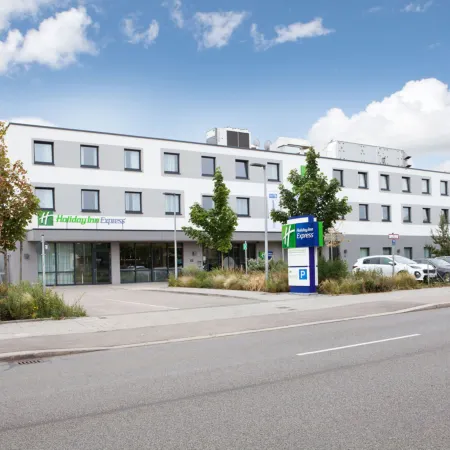Holiday Inn Express MUNICH - OLYMPIAPARK by IHG
