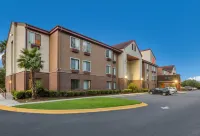 Red Roof Inn & Suites Savannah Airport