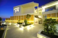Dyo Suites