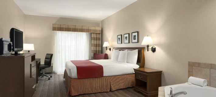 Country Inn & Suites by Radisson, Cedar Rapids Airport, IA Hotels in Cedar Rapids
