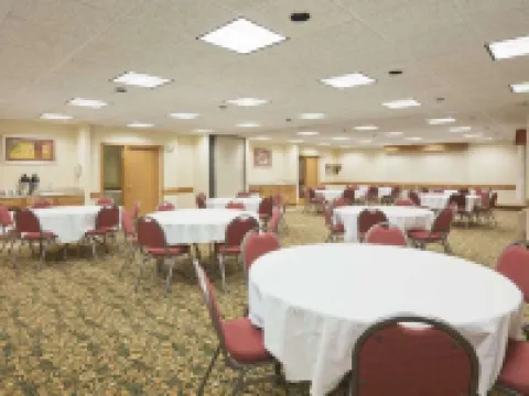 Baymont by Wyndham Portage Indiana Dunes Hotels in Portage