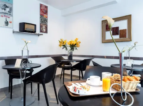 Louisa Hotel Paris Отели рядом с достопримечательностью «Эйфелева башня»