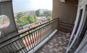 Student Park 732 by We Stay