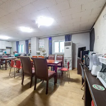 Buan M Motel Отели рядом с достопримечательностью «Храм Нэсоса»