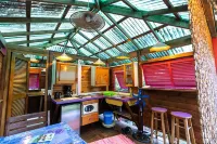 Marks Place Moorea