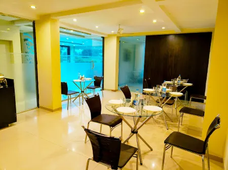 Sai Srushti by Neem Square Отели в г. Ахмеднагар