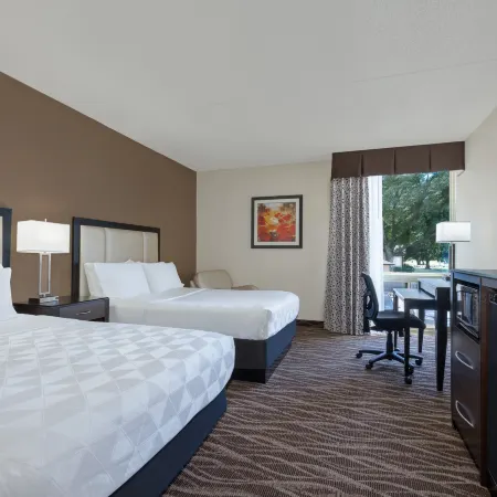 Holiday Inn DES MOINES-AIRPORT/CONF CENTER by IHG