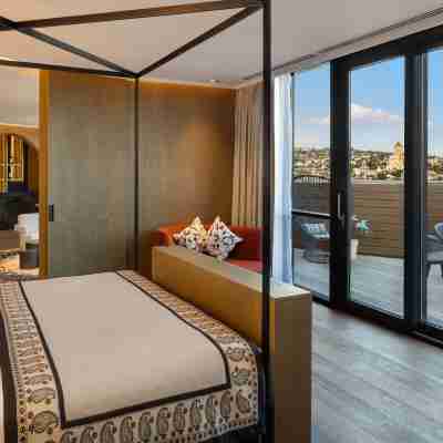 Paragraph Freedom Square, a Luxury Collection Hotel, Tbilisi Rooms