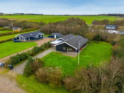 "Ensio" - 300m to the Fjord