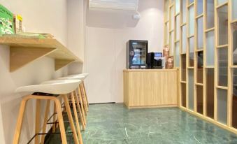 HZ HOTEL