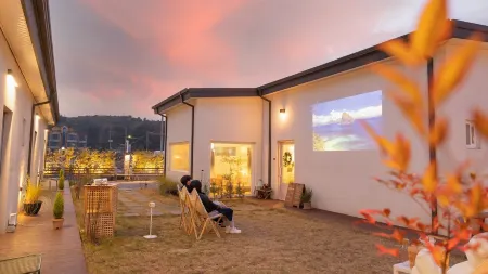 Yangyang Stay Wabom Отели рядом с достопримечательностью «Uisangdae Pavilion»