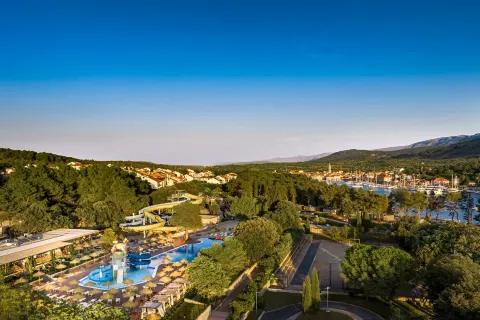 Valamar Amicor Resort