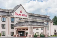 Ramada by Wyndham Harrisburg/Hershey Area Hotels in Linglestown