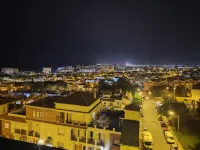 Charming Three Bedrooms Apartment with Seaview