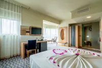 City Live Hotel - Kitchens