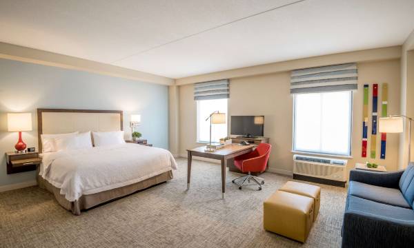 Hampton Inn and Suites Tulsa Downtown