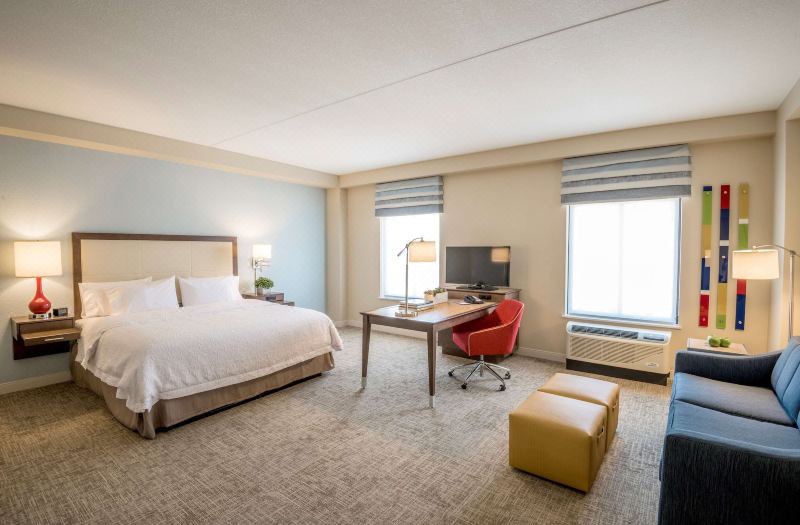 Hampton Inn and Suites Tulsa Downtown