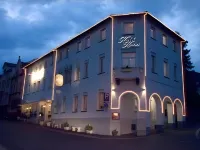 Hotel Höhn Hotel berhampiran Adlerwarte Niederwald