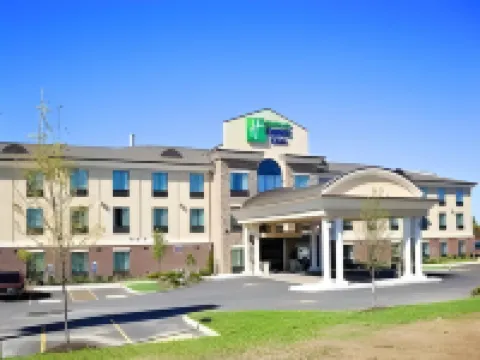 Holiday Inn Express & Suites YOUNGSTOWN WEST - AUSTINTOWN by IHG Hotels in Austintown