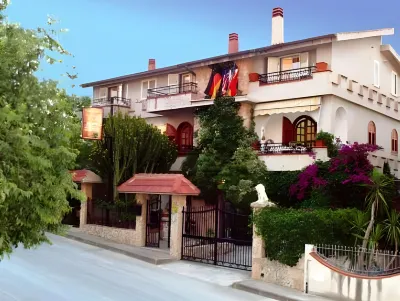 Villa Ambra B&B Hotels near Santuario Santa Maria Scala del Paradiso