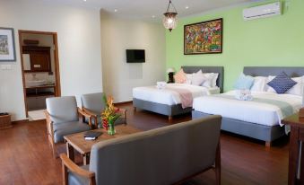 Kemboja Bed and Breakfast Cafe