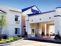 Quality Inn & Suites Sandusky Hotels in Perkins Township