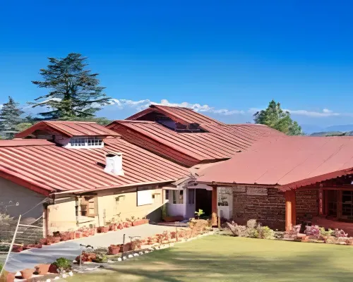 Chevron Ranikhet Club 라닉헷 호텔