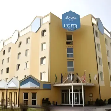 The Aries Hotel