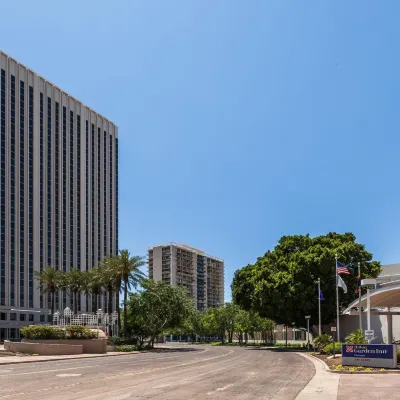 DoubleTree by Hilton Phoenix Midtown Hotels near Phoenix Art Museum