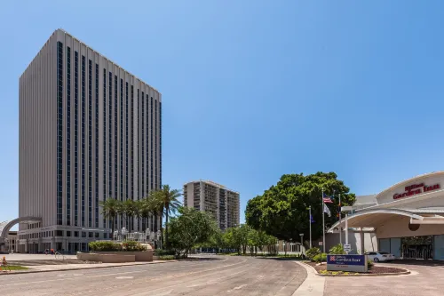 DoubleTree by Hilton Phoenix Midtown