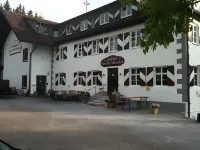 Landgasthof Zum Alten Reichenbach Hôtels à : Nesselwang