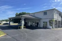Rodeway Inn Hotels in Polk County