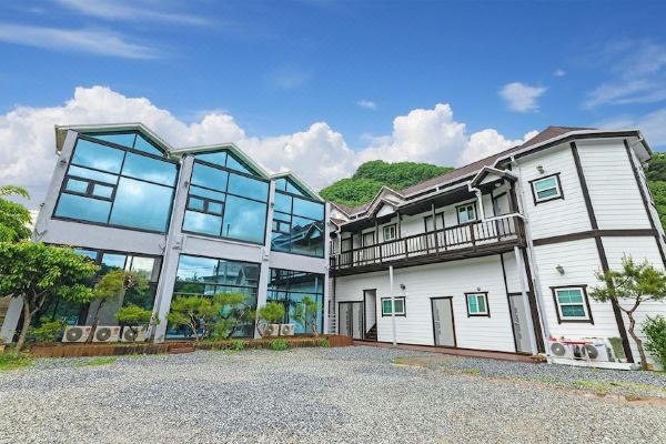 샤이니펜션_1