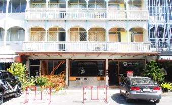 Sleep Sheep Phuket Hostel