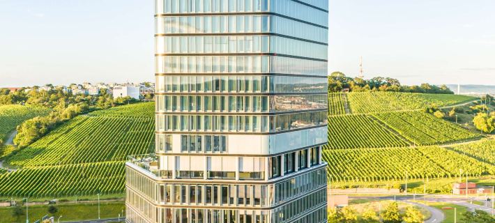 Radisson Blu Hotel at Porsche Design Tower Hotel di Stuttgart