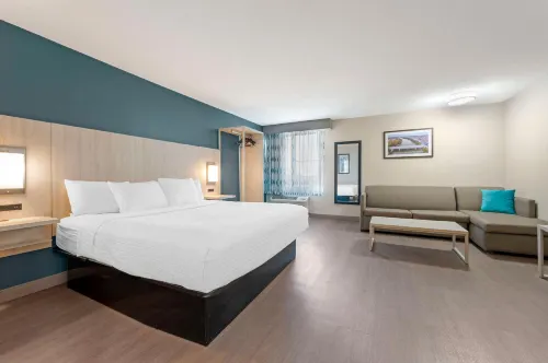 Best Western Plus Lafayette Hotel University Area