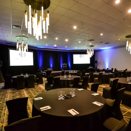 DoubleTree by Hilton Fort Worth South Hotel & Conference Center