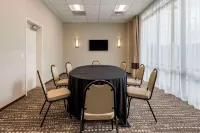 Comfort Inn & Suites Pittsburgh South Hotels in Green Tree