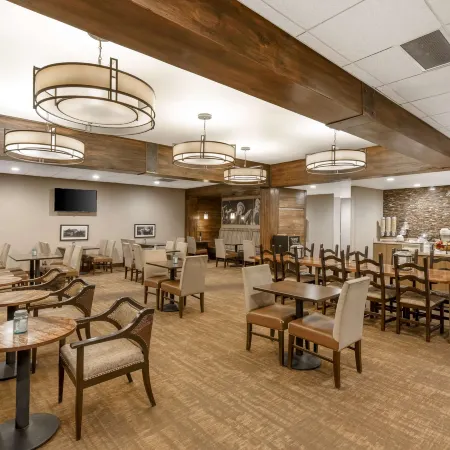 Best Western CottonTree Inn