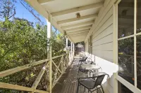 Mcrorie Rest Hotels near Anglesea Golf Club