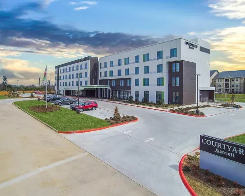 Courtyard Longview North Hotels in Longview