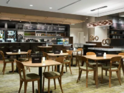 コートヤード・ラストン ラストンのホテル